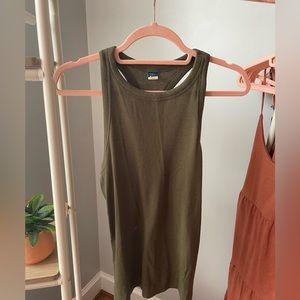 Old Navy Ribbed Ultralite Racerback